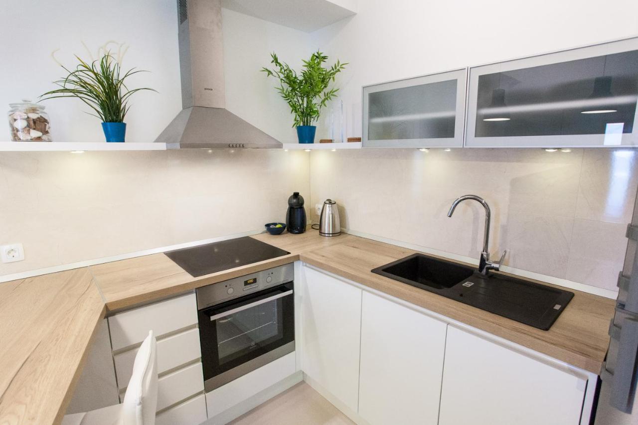 Apartman Anita 로고즈니차 외부 사진